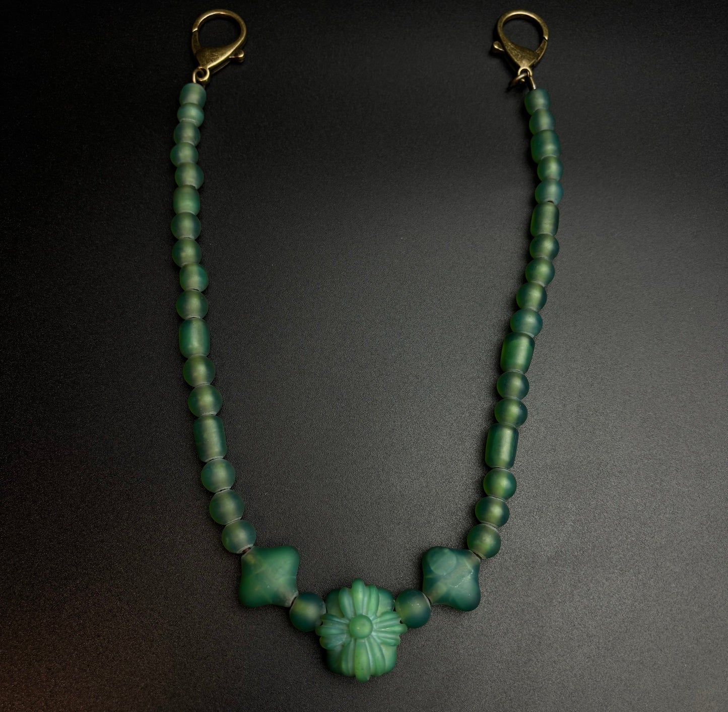 Fully beaded Wallet chain