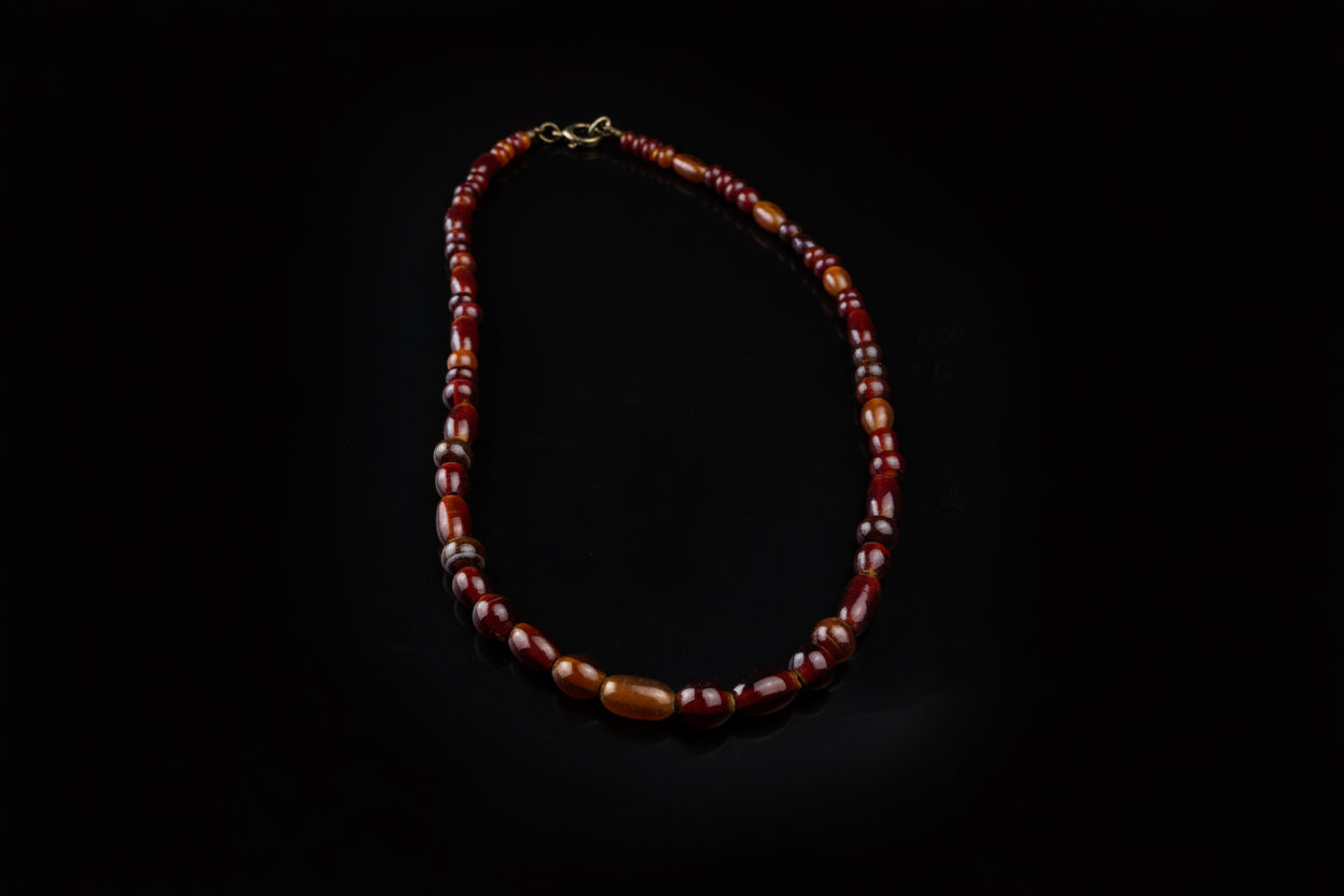 Amber shaped beaded necklace
