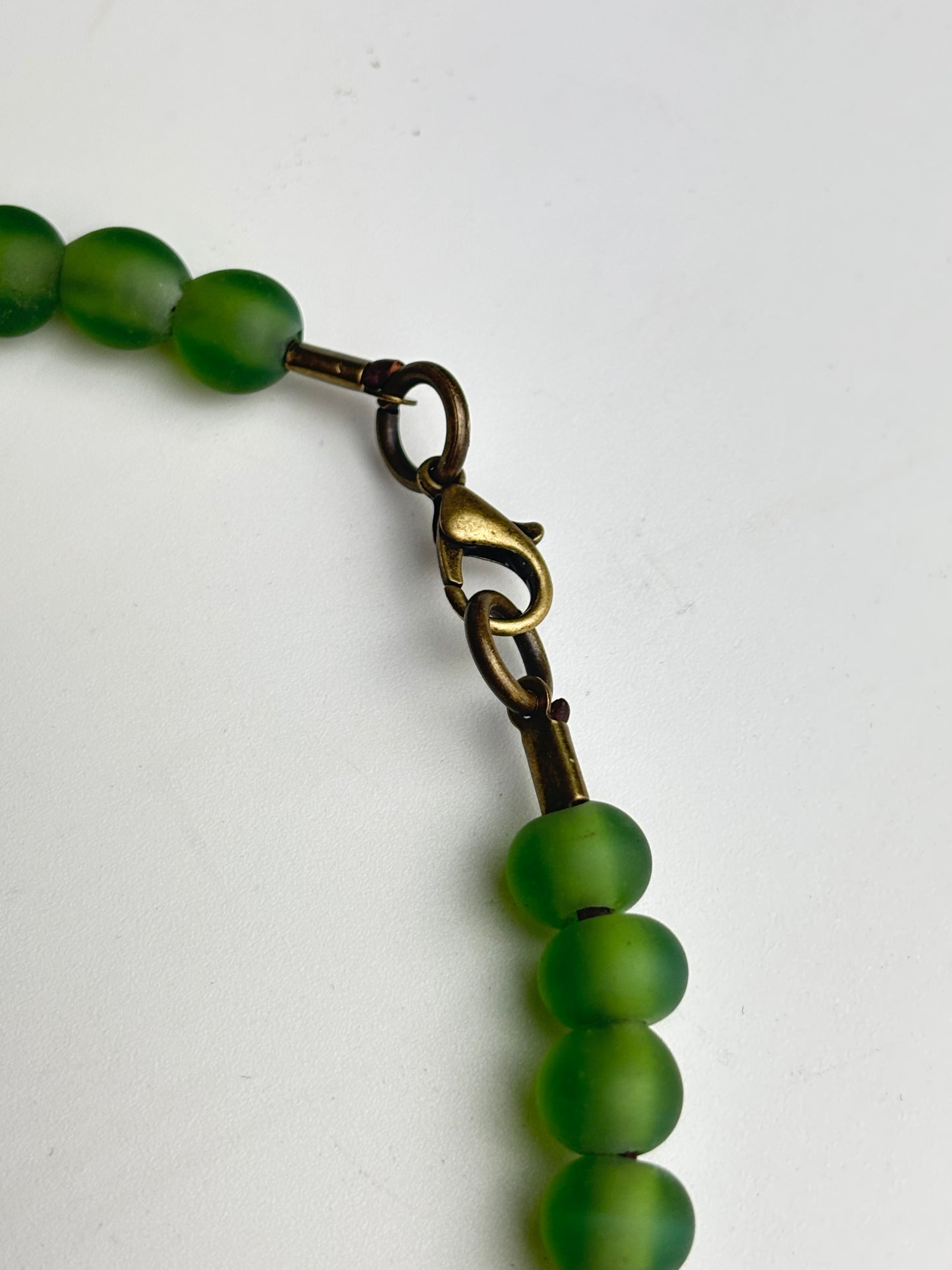 Fleur color changing beaded necklace